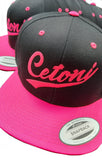 Snapback Cap - Cetoni Motorsport Schwarz Pink / Unisex Caps